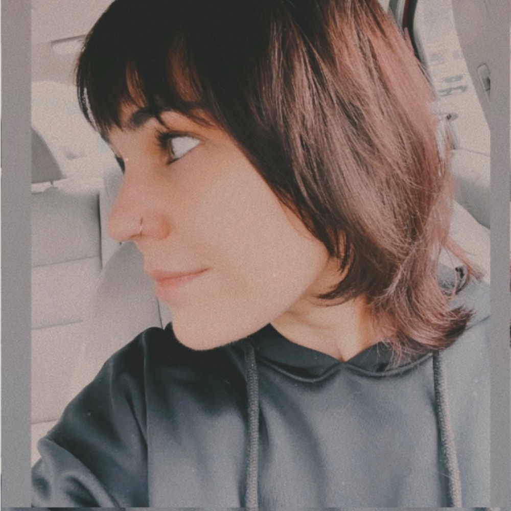 Meet your Posher, Elyse